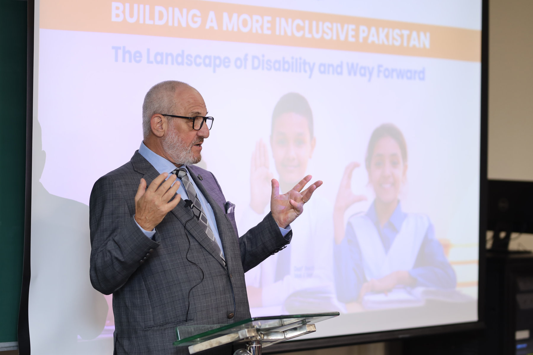 Richard Geary speaks at the 3rd Practicum Showcase Conference at LUMS School of Leadership